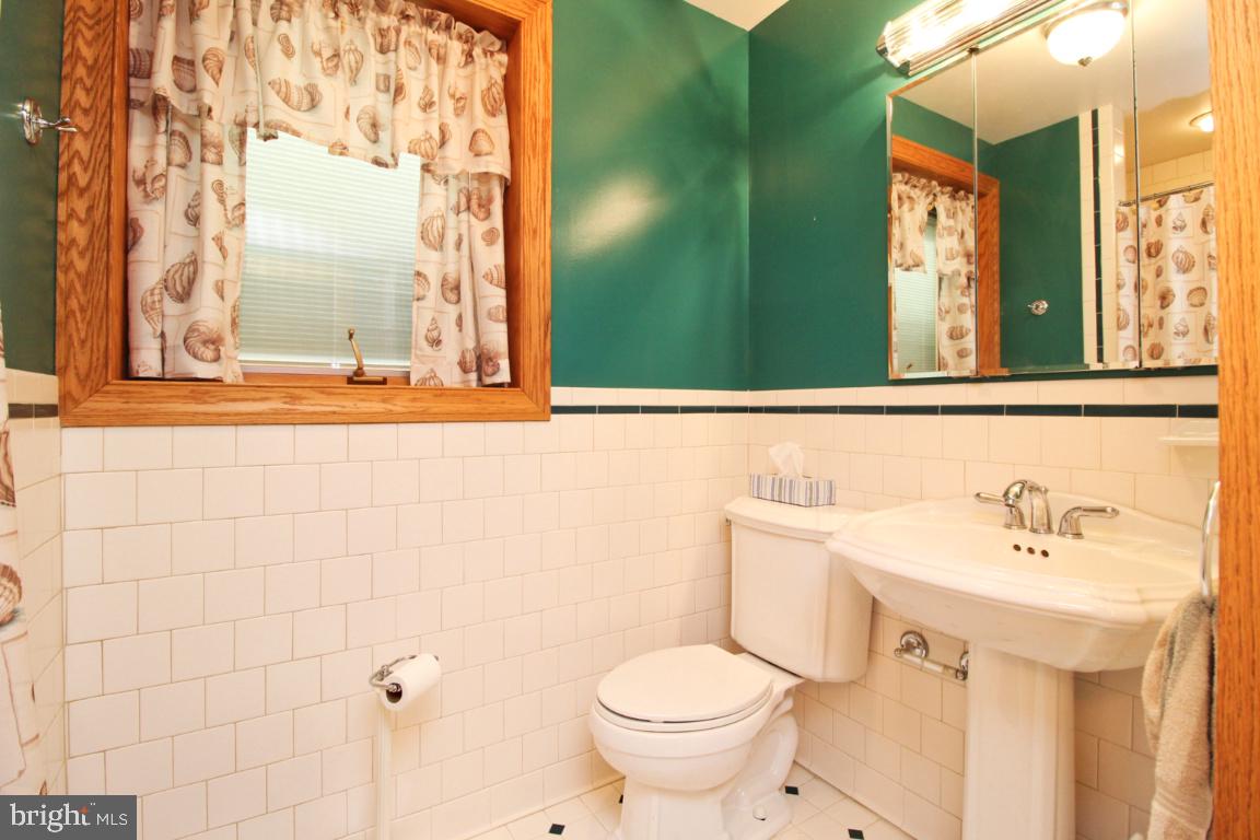 BOWLEYS QUARTERS - Residential