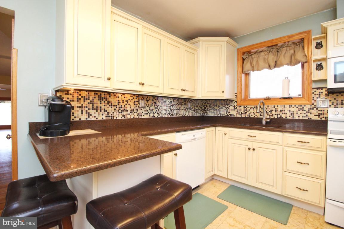 BOWLEYS QUARTERS - Residential