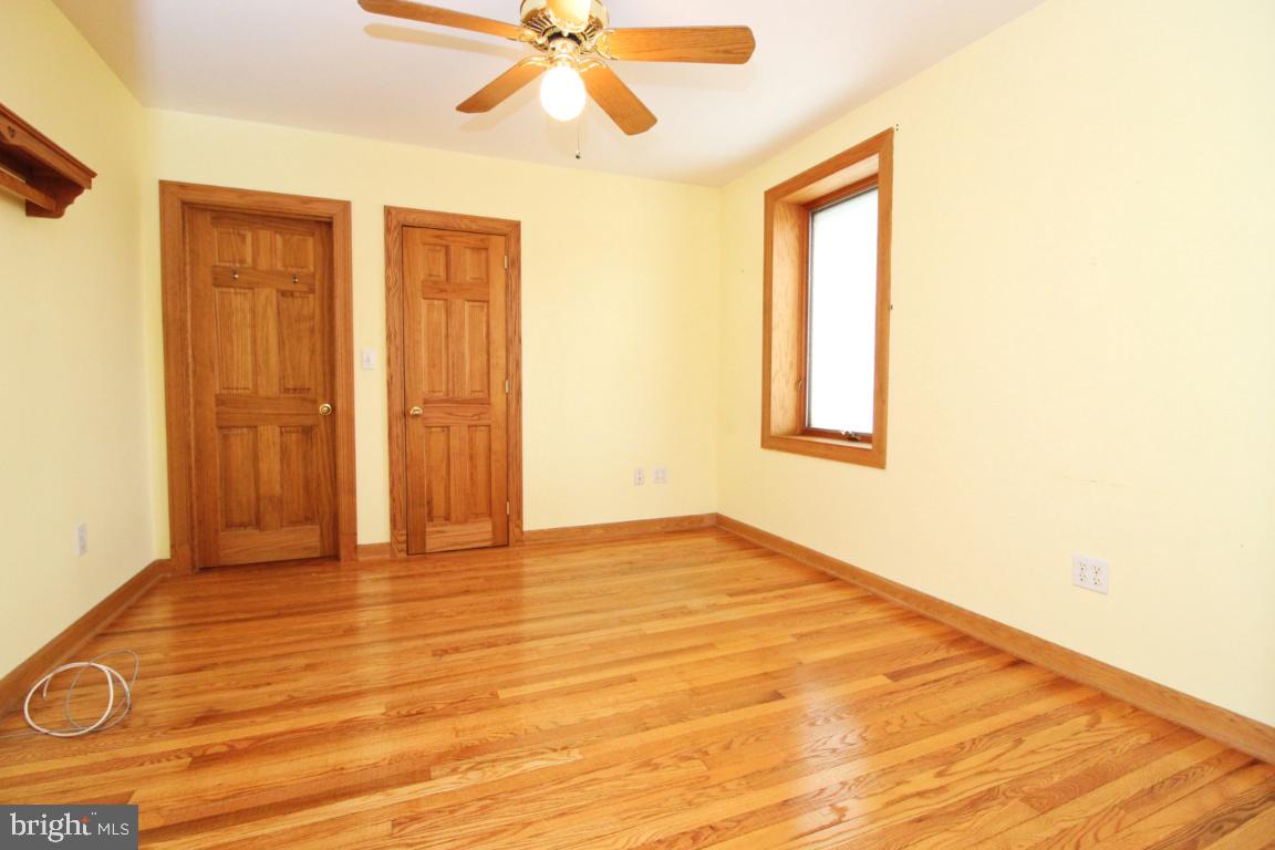 BOWLEYS QUARTERS - Residential