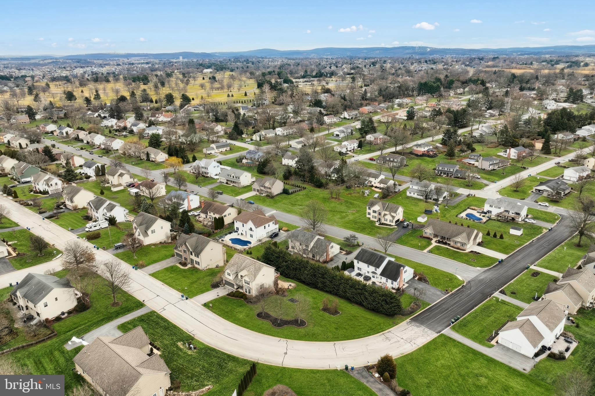 2760 PRIMROSE LANE N