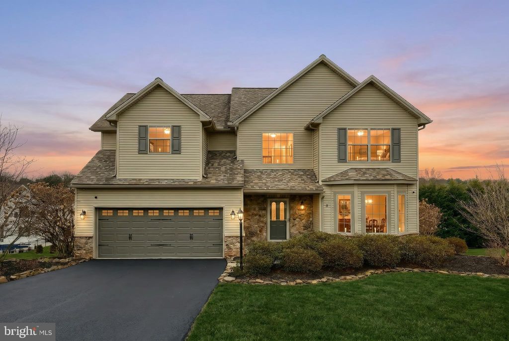 Photo of 2760 Primrose Lane N, YORK, PA 17404 (MLS # PAYK2098428)