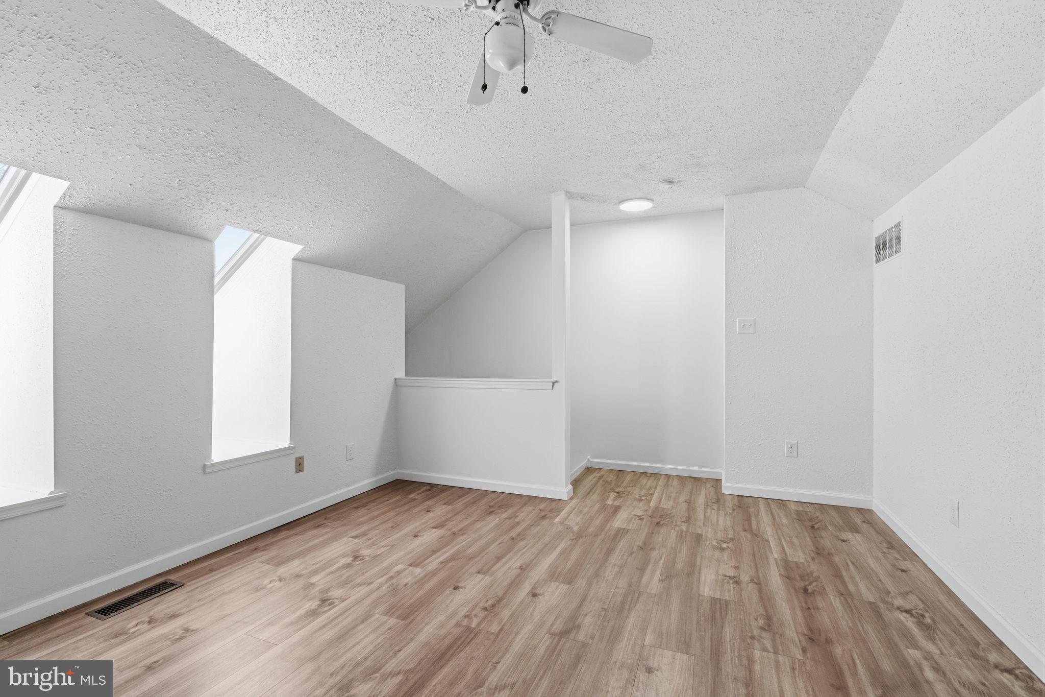 STIRLING CHASE - Residential