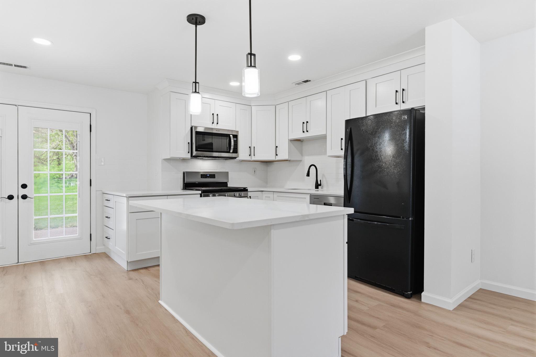 STIRLING CHASE - Residential