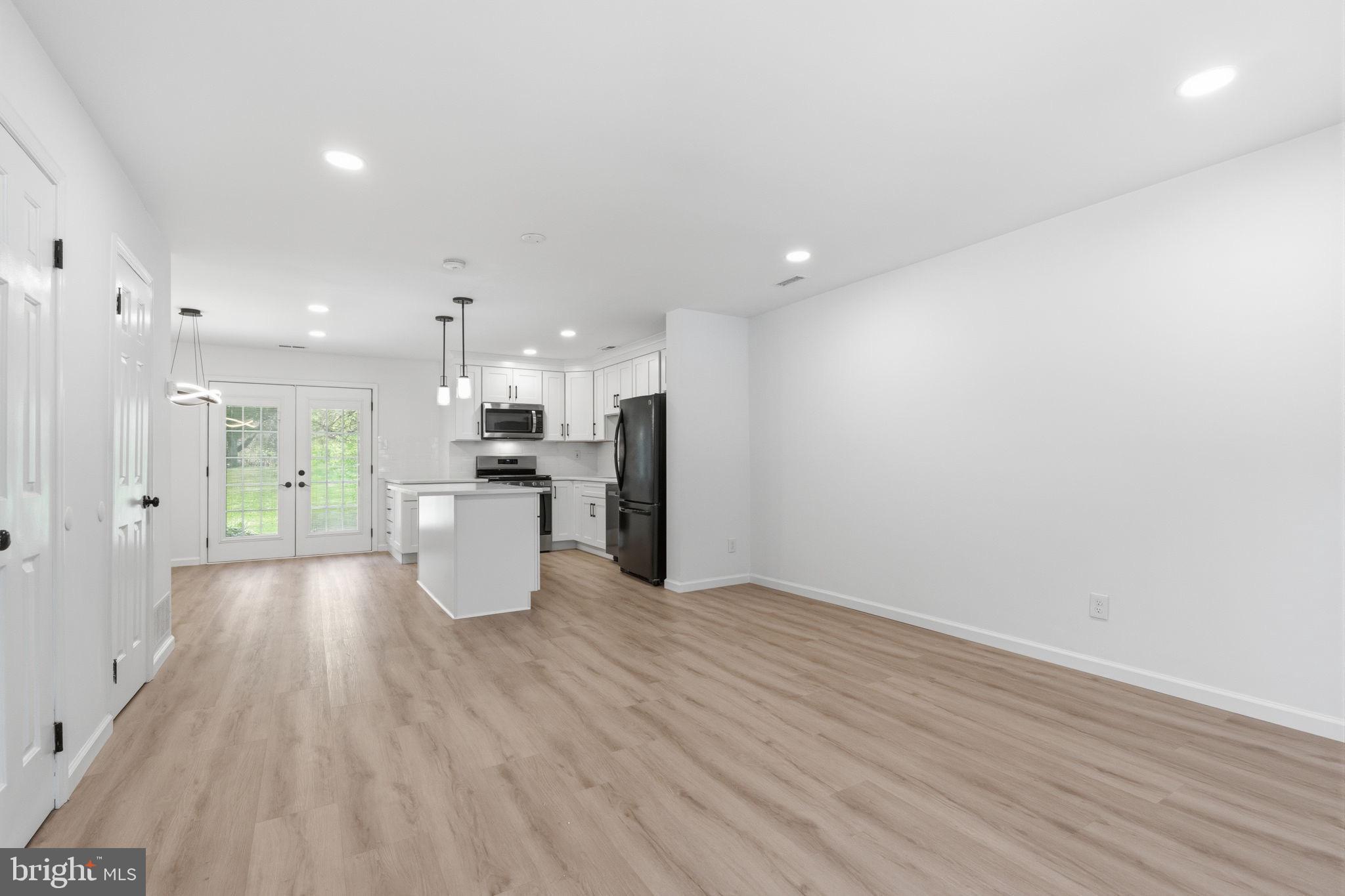STIRLING CHASE - Residential