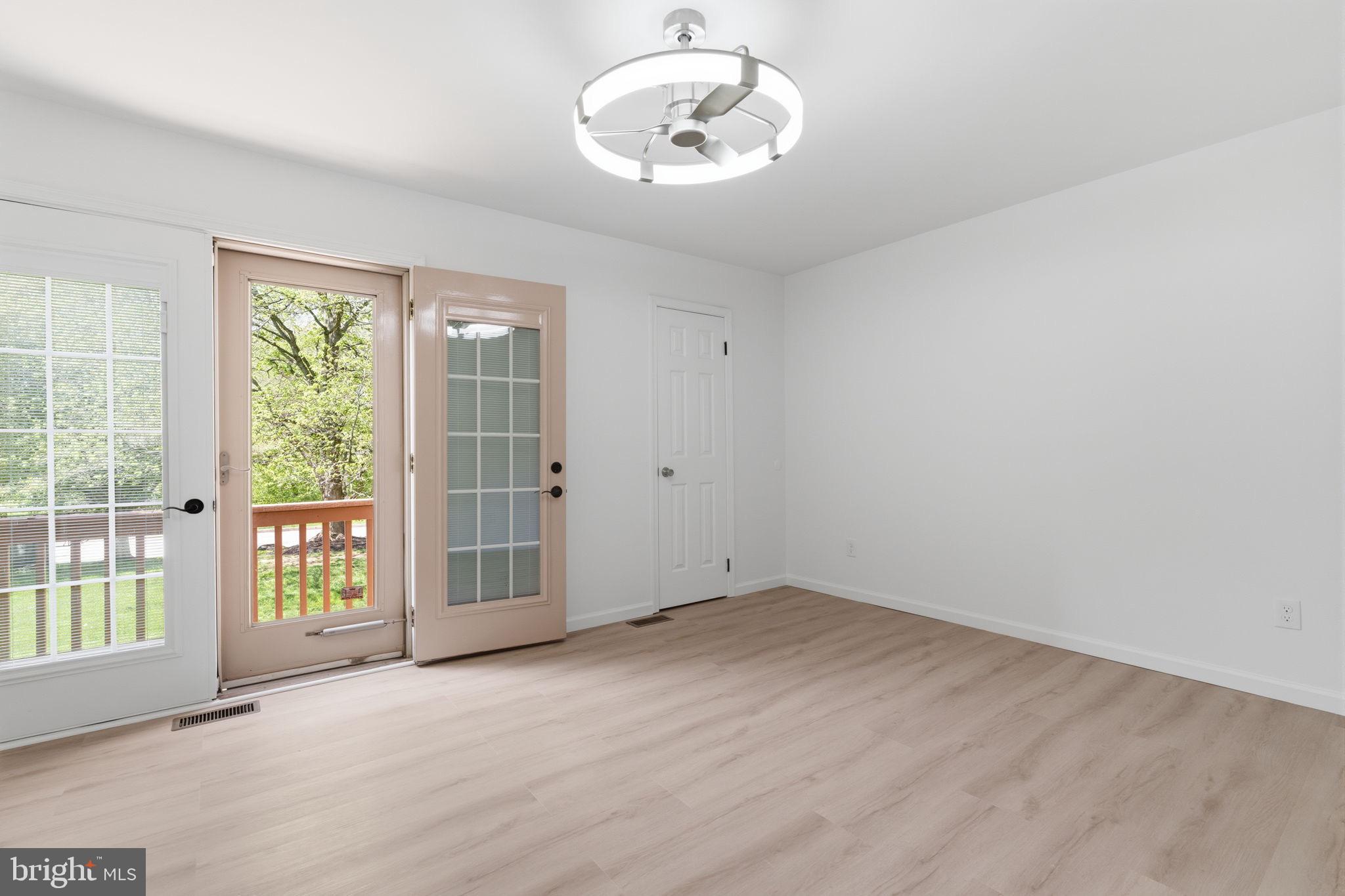 STIRLING CHASE - Residential