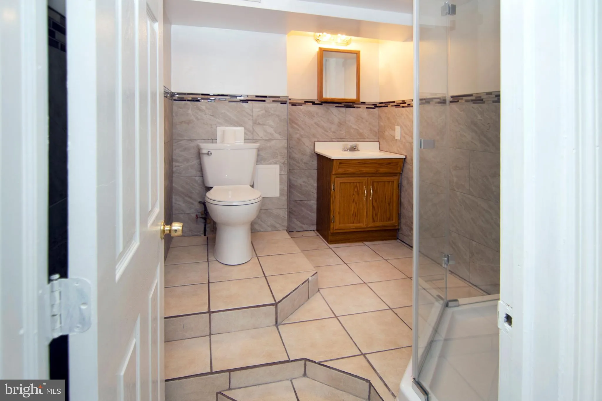 Runnemede, New Jersey 08078, United States, 4 Bedrooms Bedrooms, ,2 BathroomsBathrooms,Residential,Coming Soon,213967