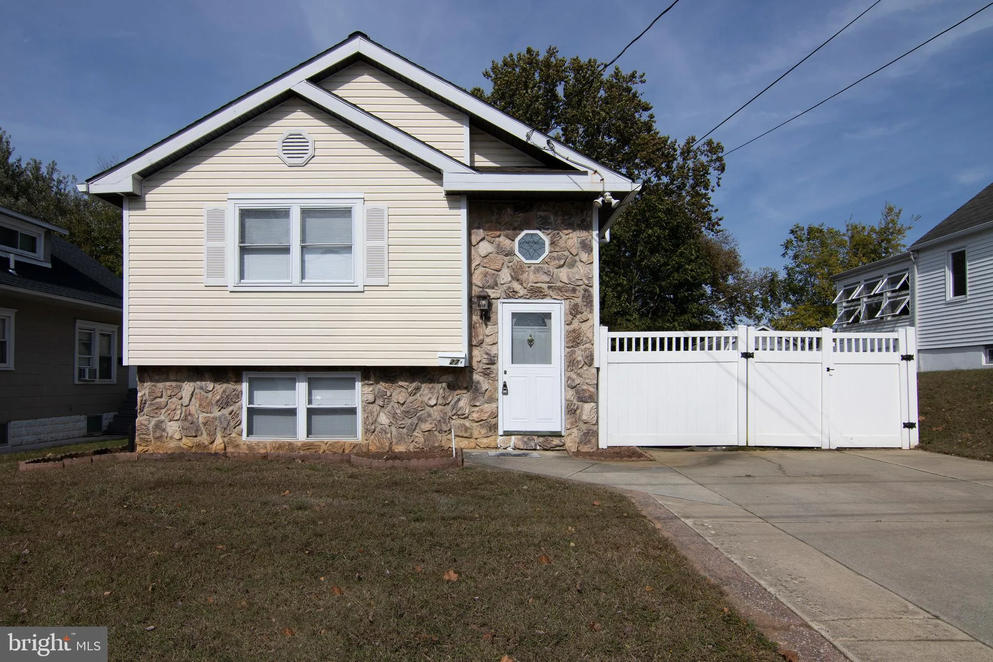 Runnemede, New Jersey 08078, United States, 4 Bedrooms Bedrooms, ,2 BathroomsBathrooms,Residential,Coming Soon,213967