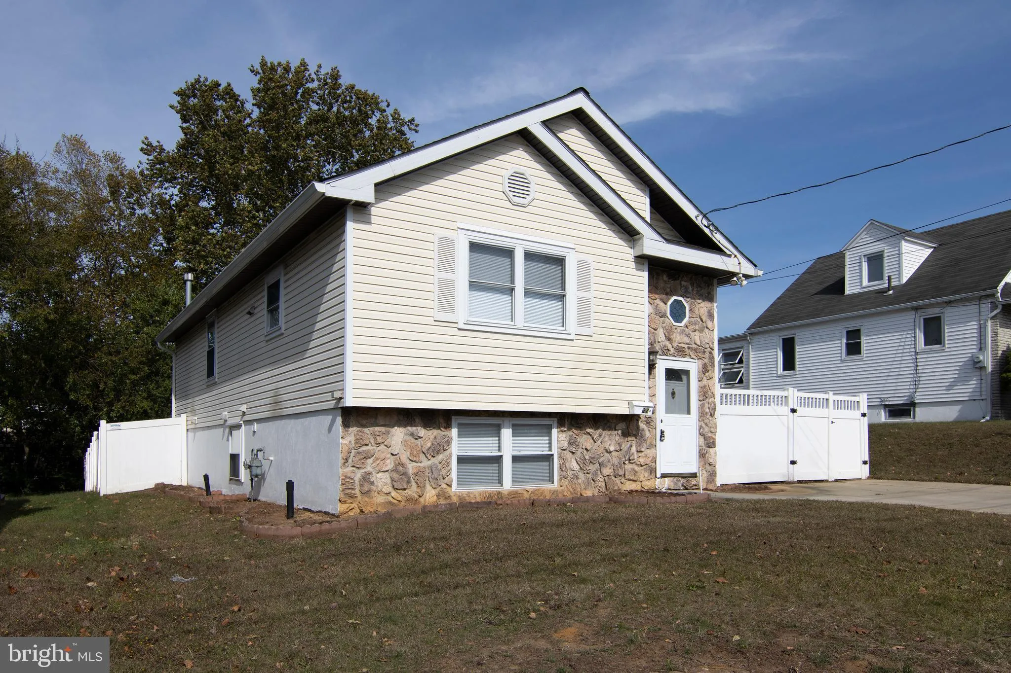 Runnemede, New Jersey 08078, United States, 4 Bedrooms Bedrooms, ,2 BathroomsBathrooms,Residential,Coming Soon,213967