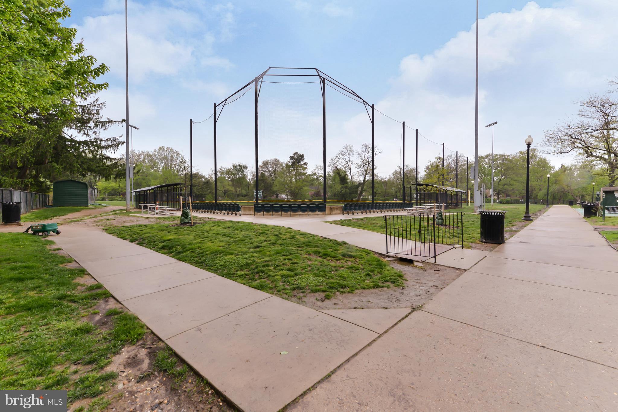 AMERICAN UNIVERSITY PARK - Residential