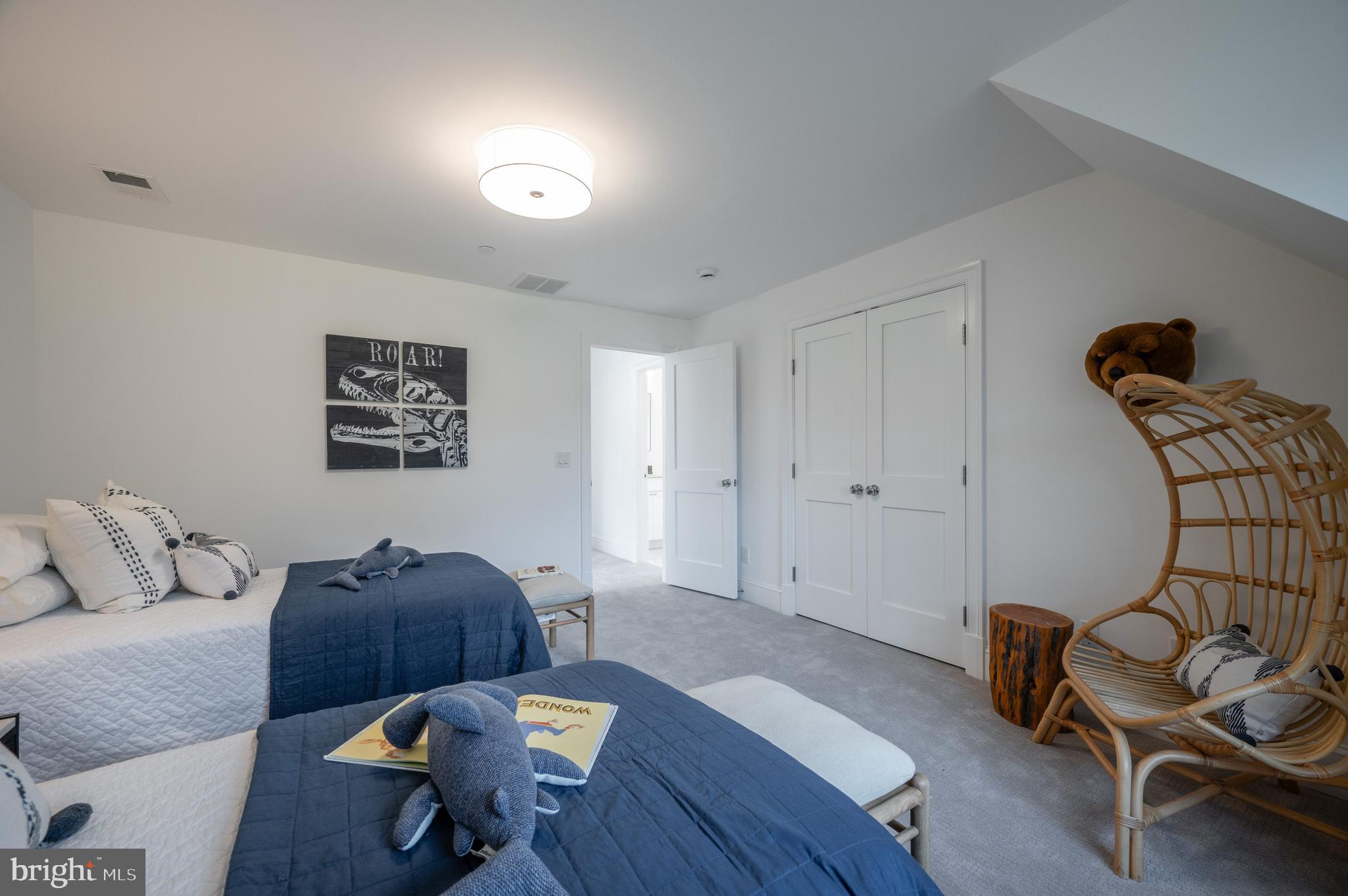 AMERICAN UNIVERSITY PARK - Residential