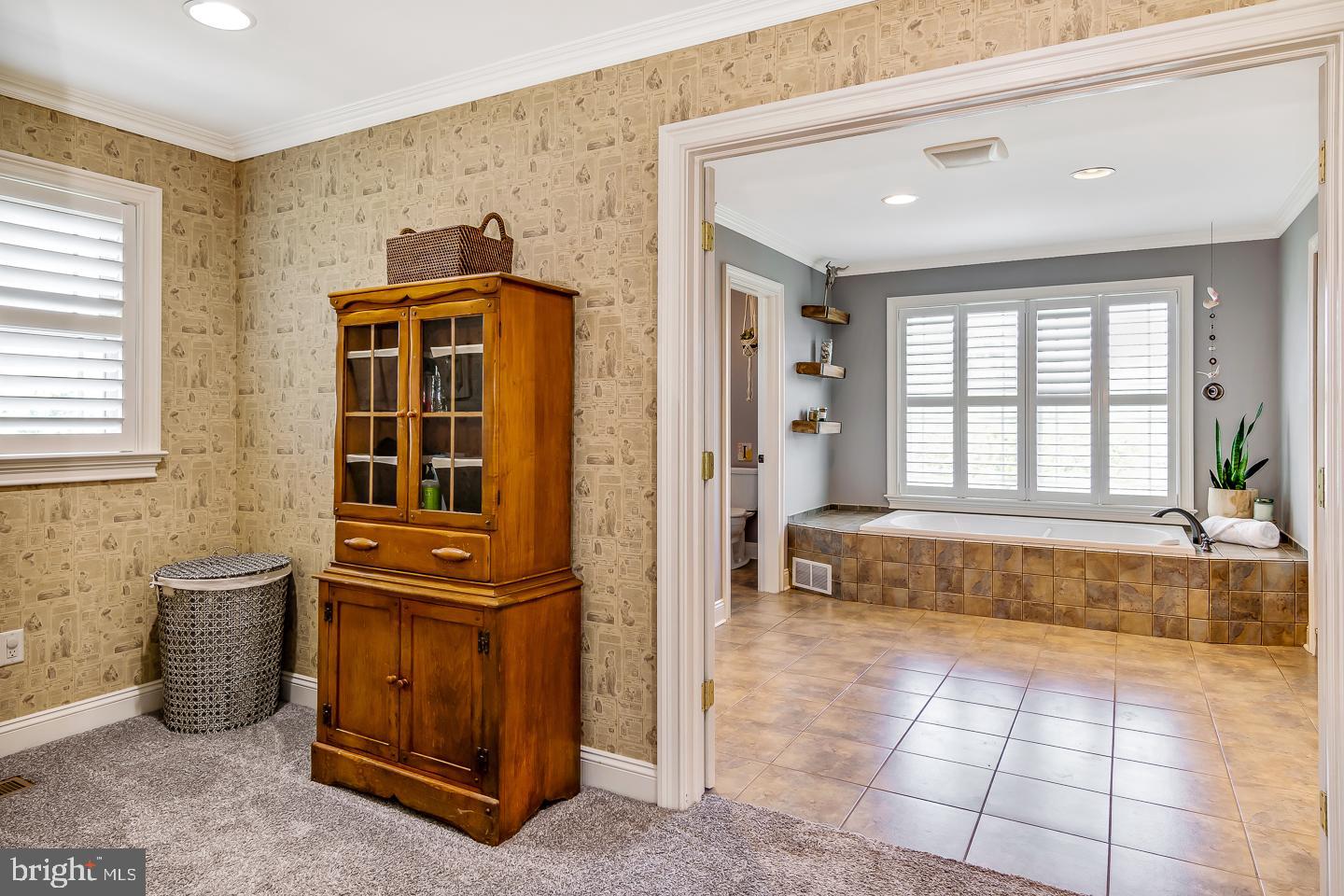 SQUIRES LEA - Residential