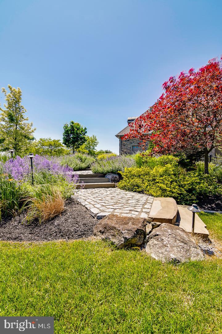 SQUIRES LEA - Residential