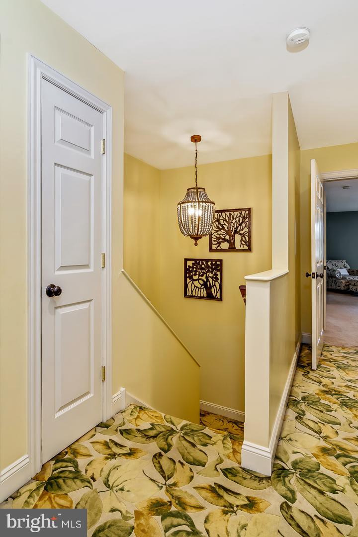 SQUIRES LEA - Residential