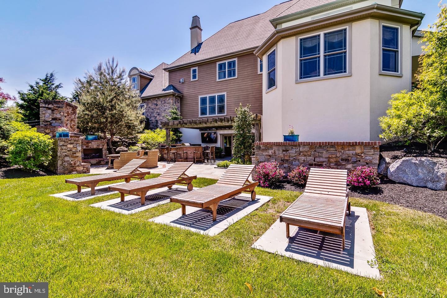 SQUIRES LEA - Residential