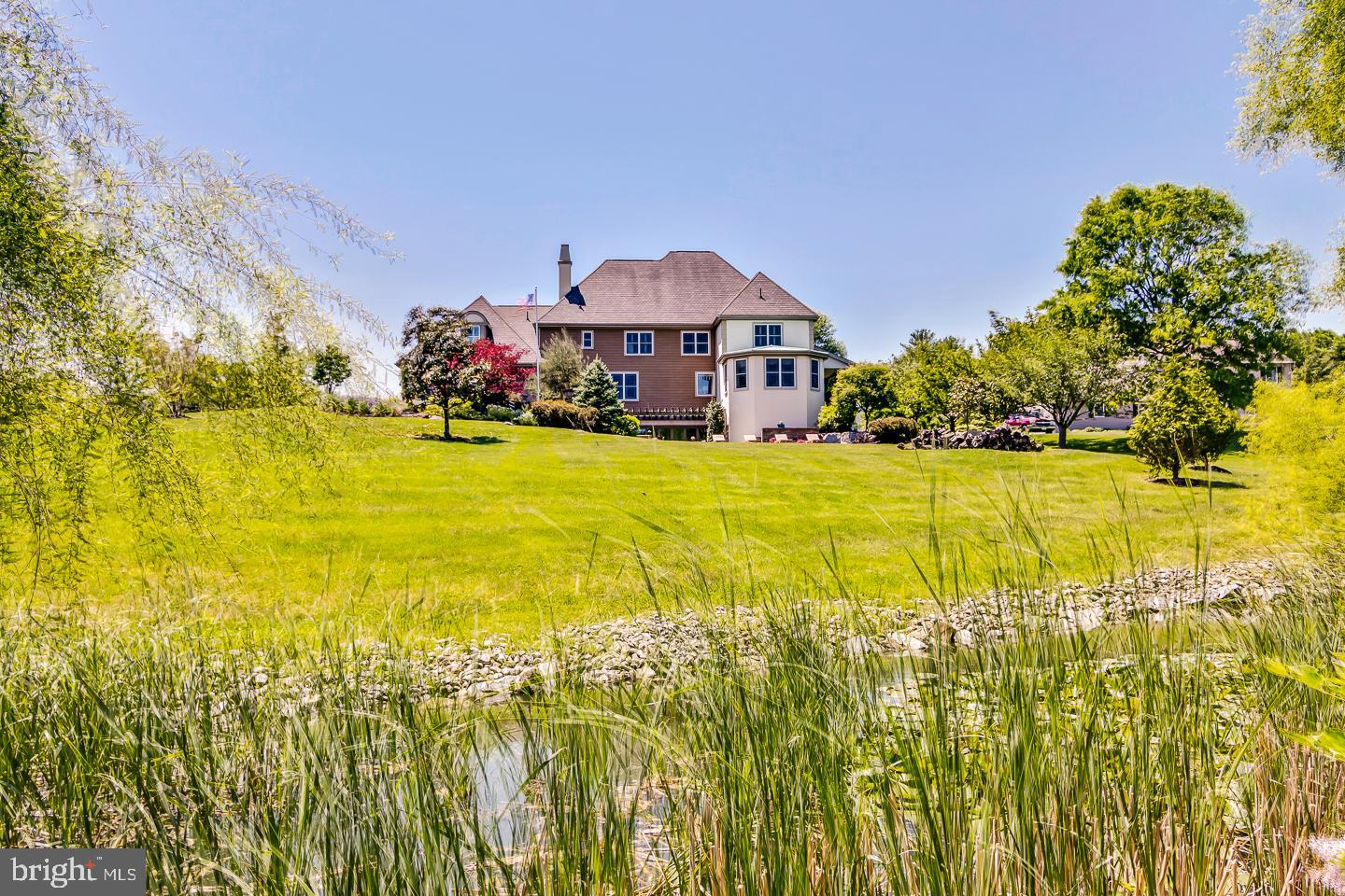 SQUIRES LEA - Residential