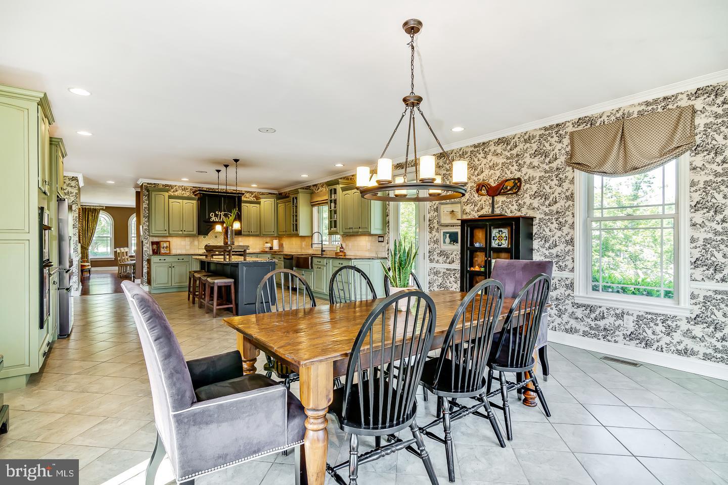 SQUIRES LEA - Residential