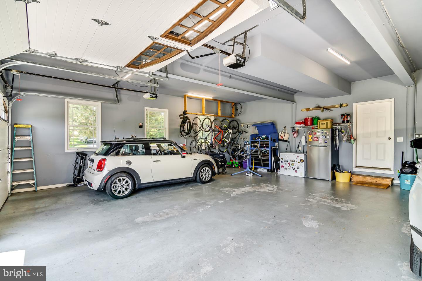 SQUIRES LEA - Residential