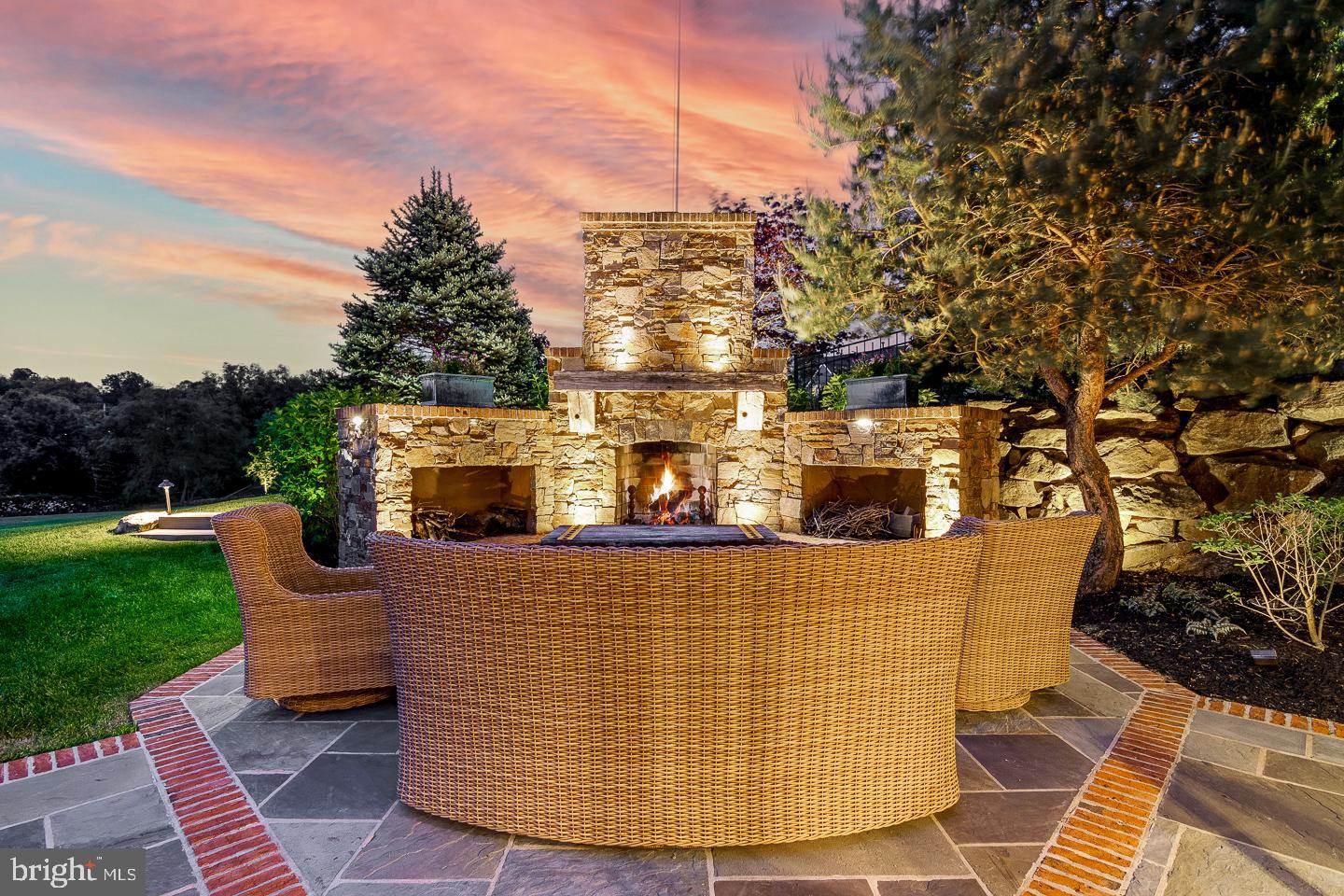 SQUIRES LEA - Residential