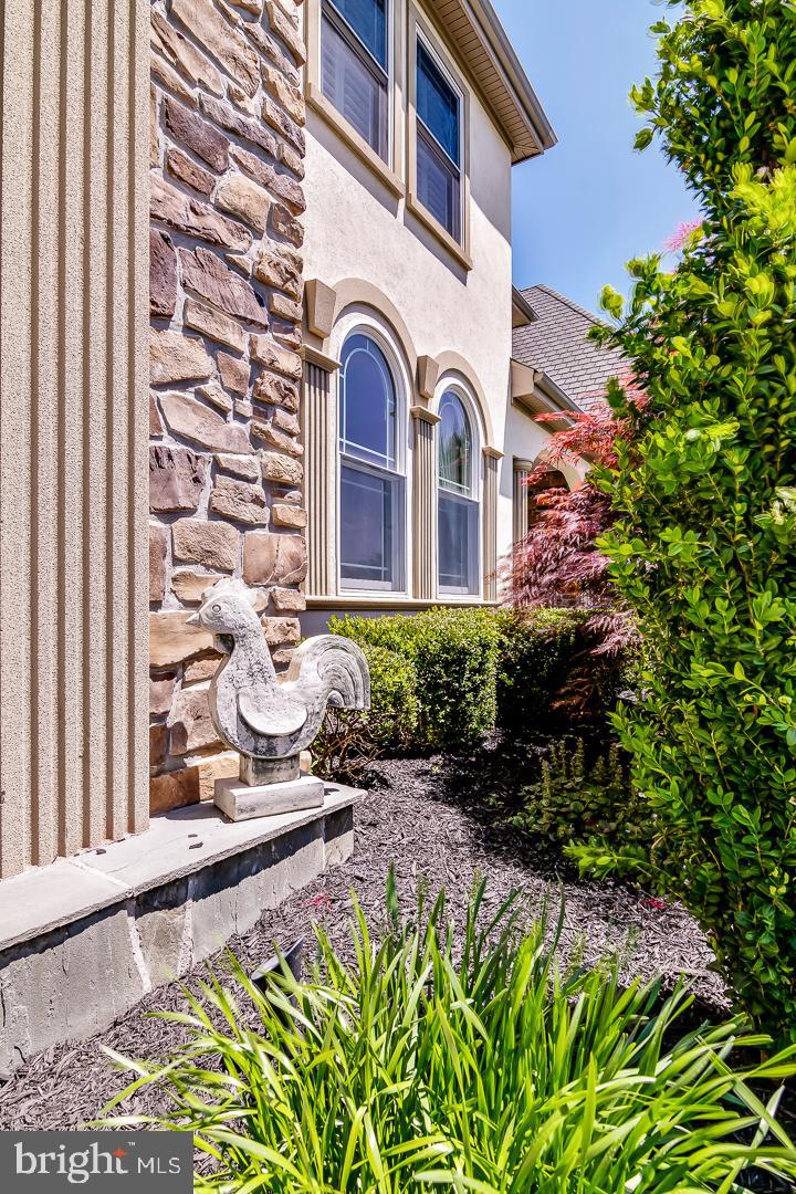 SQUIRES LEA - Residential