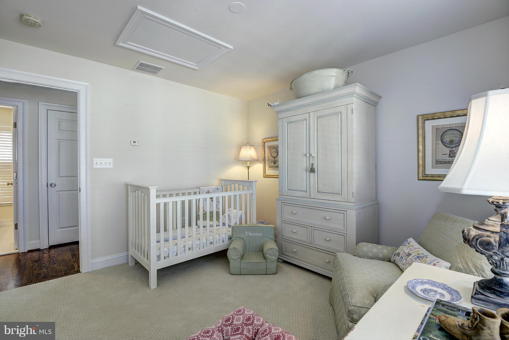 WEST MC LEAN - Residential