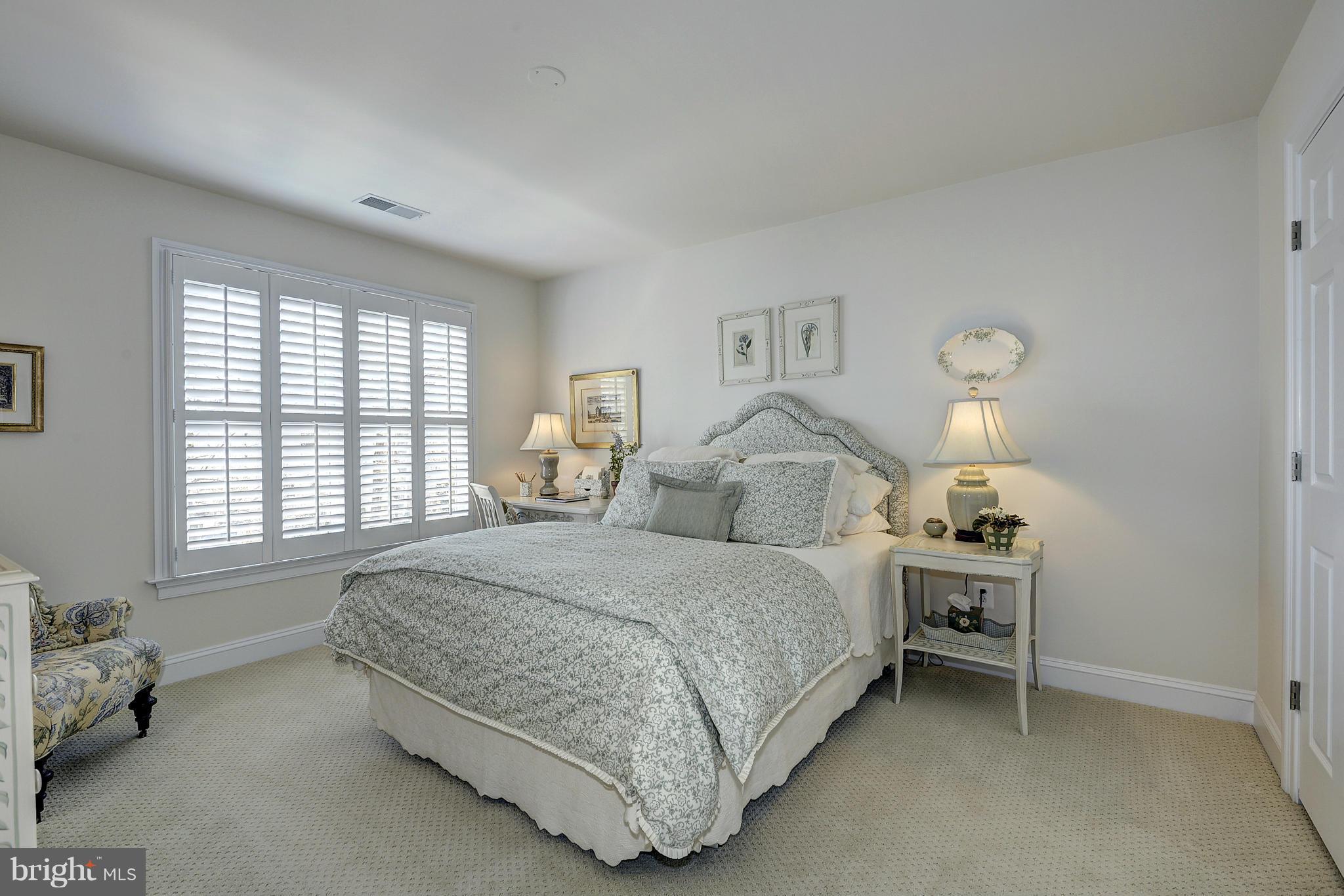 WEST MC LEAN - Residential