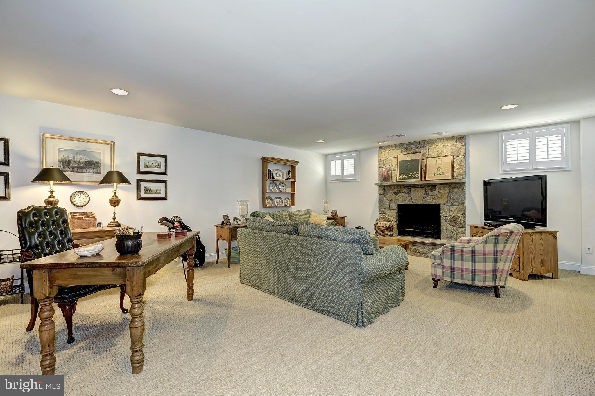 WEST MC LEAN - Residential