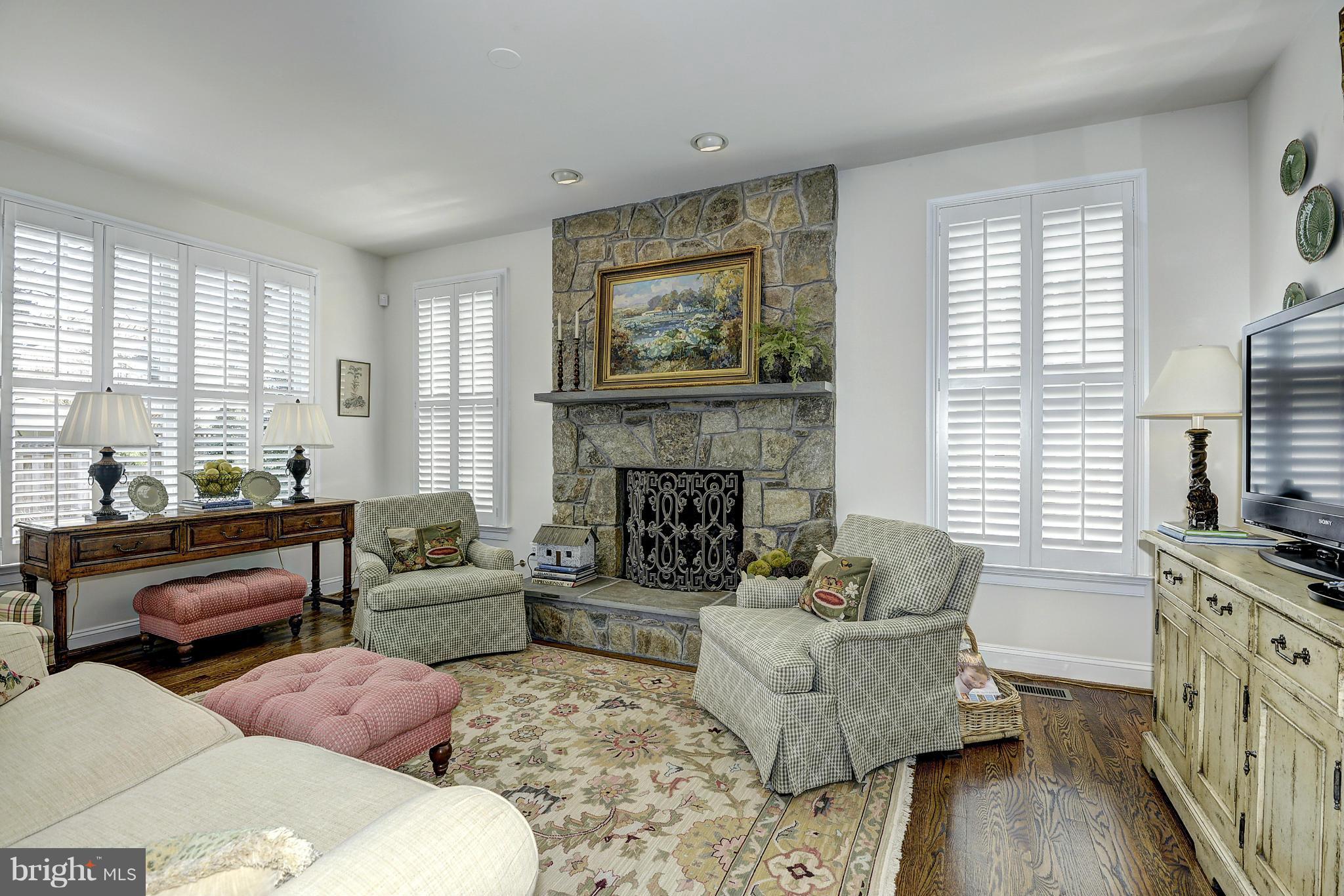 WEST MC LEAN - Residential