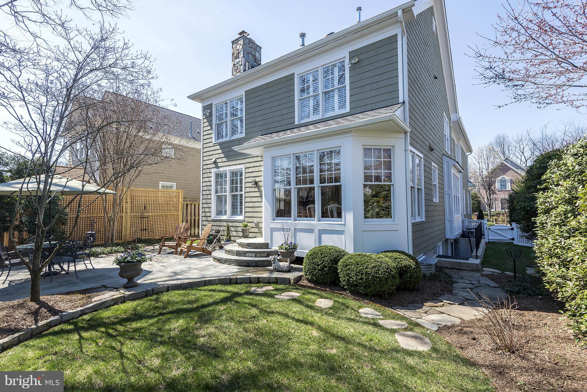 WEST MC LEAN - Residential