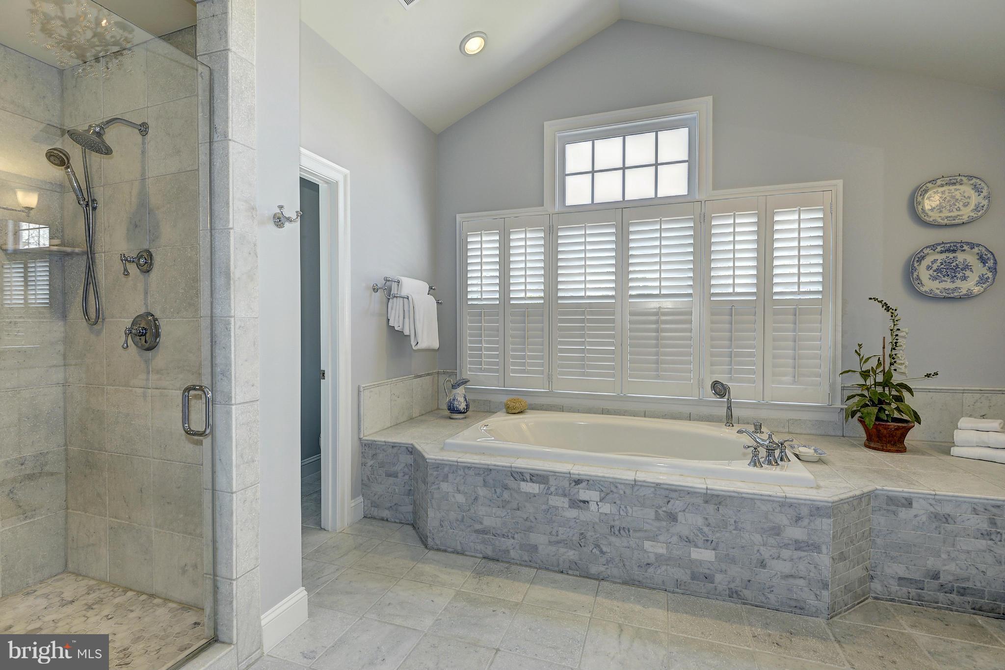 WEST MC LEAN - Residential