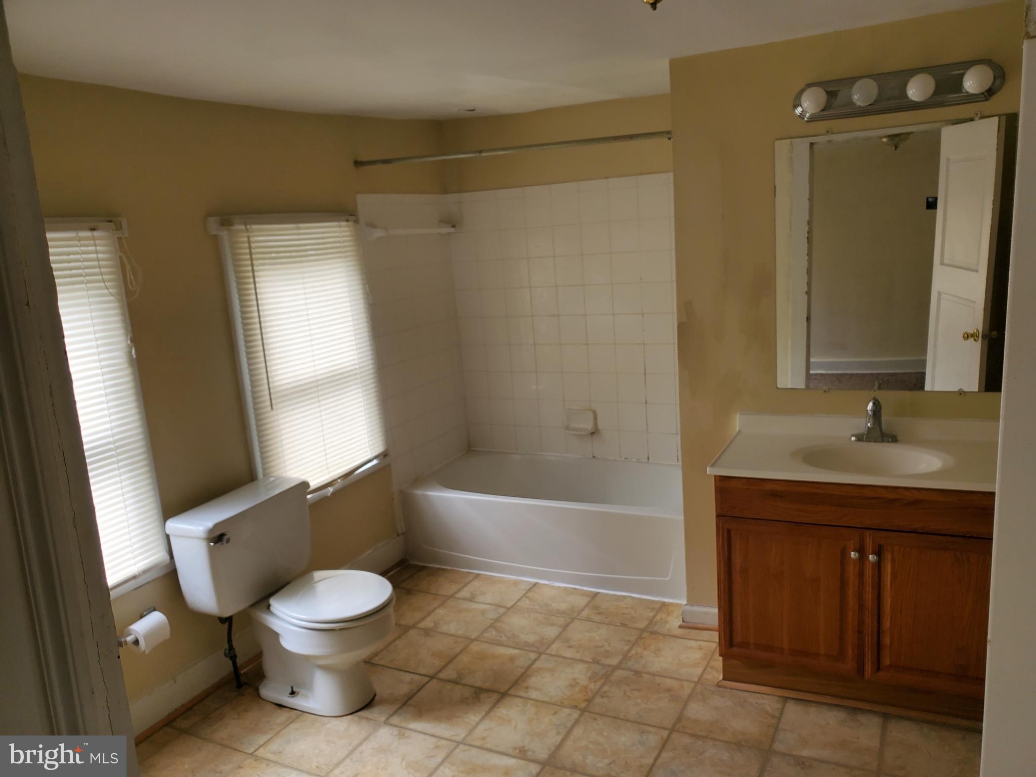 WINCHESTER CITY - Residential Lease