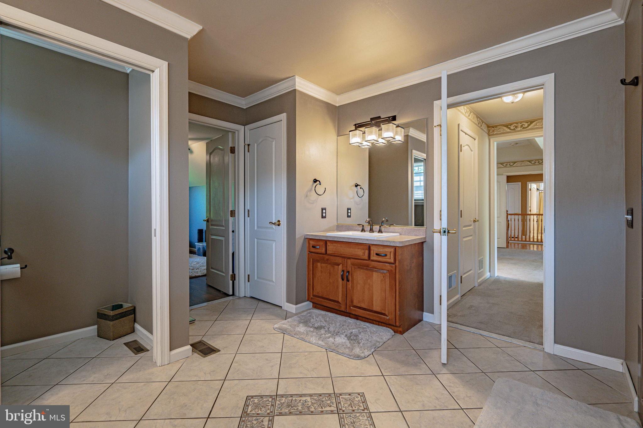 SAUCON CREEK ESTATES - Residential