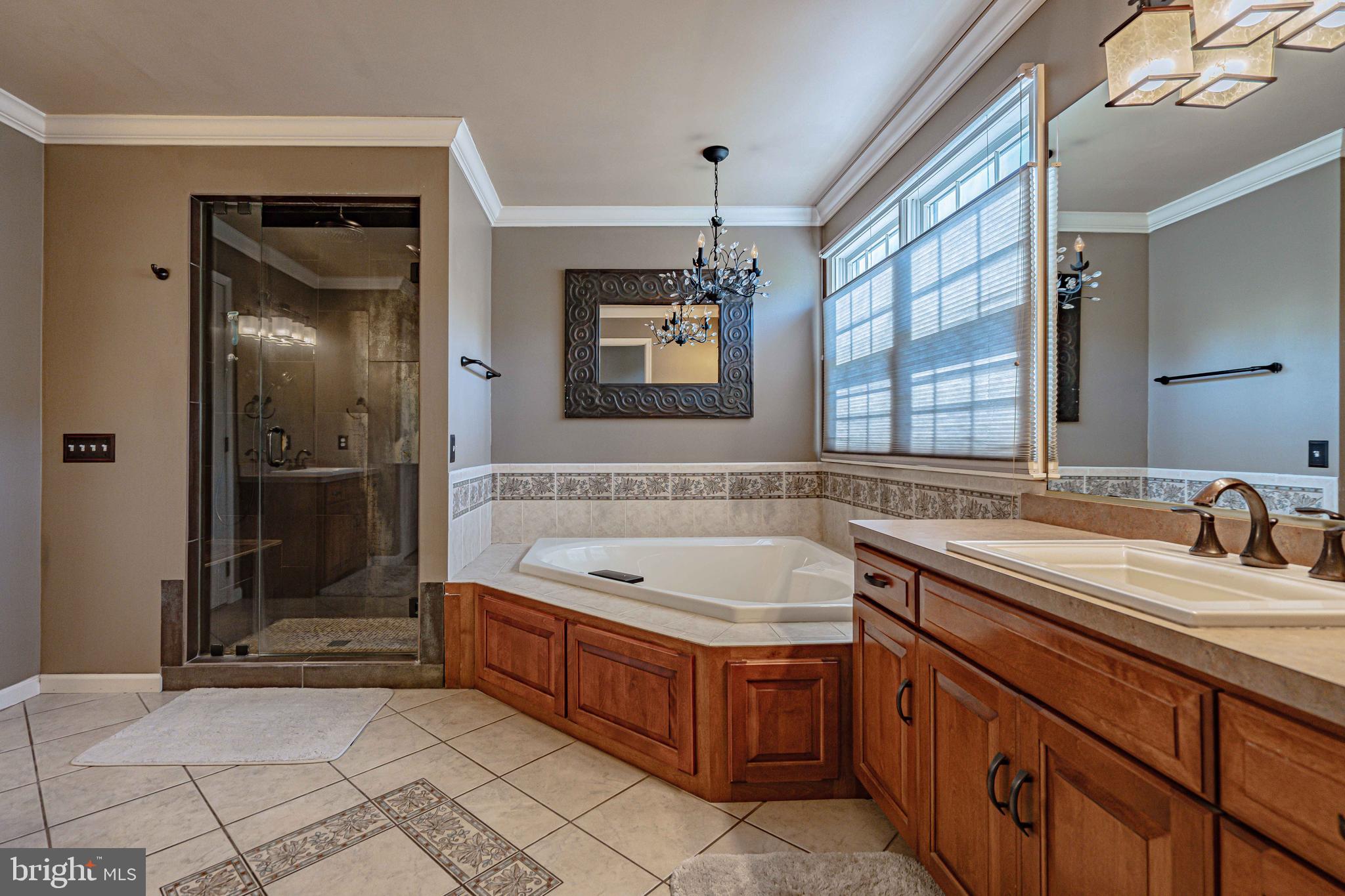 SAUCON CREEK ESTATES - Residential