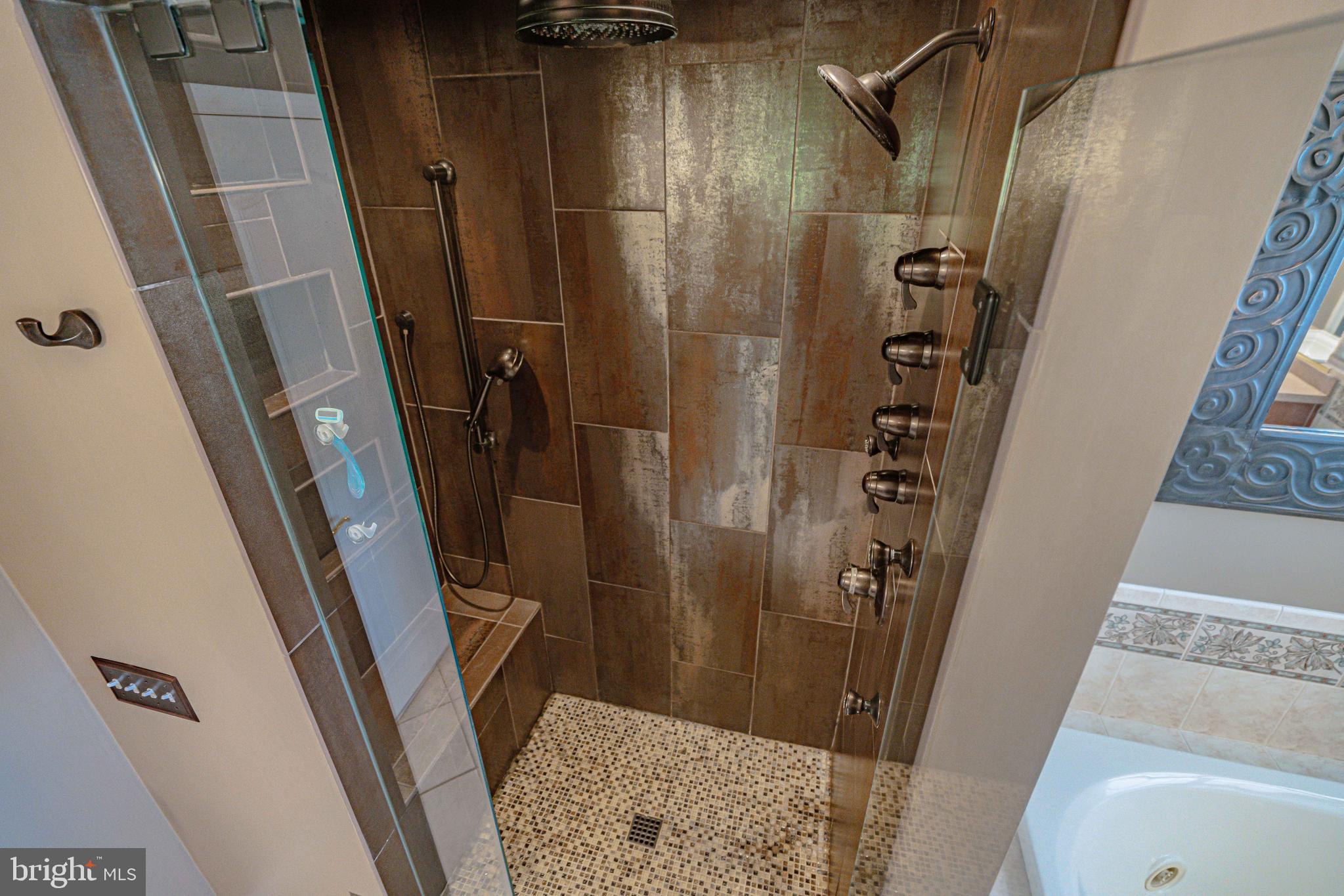 SAUCON CREEK ESTATES - Residential