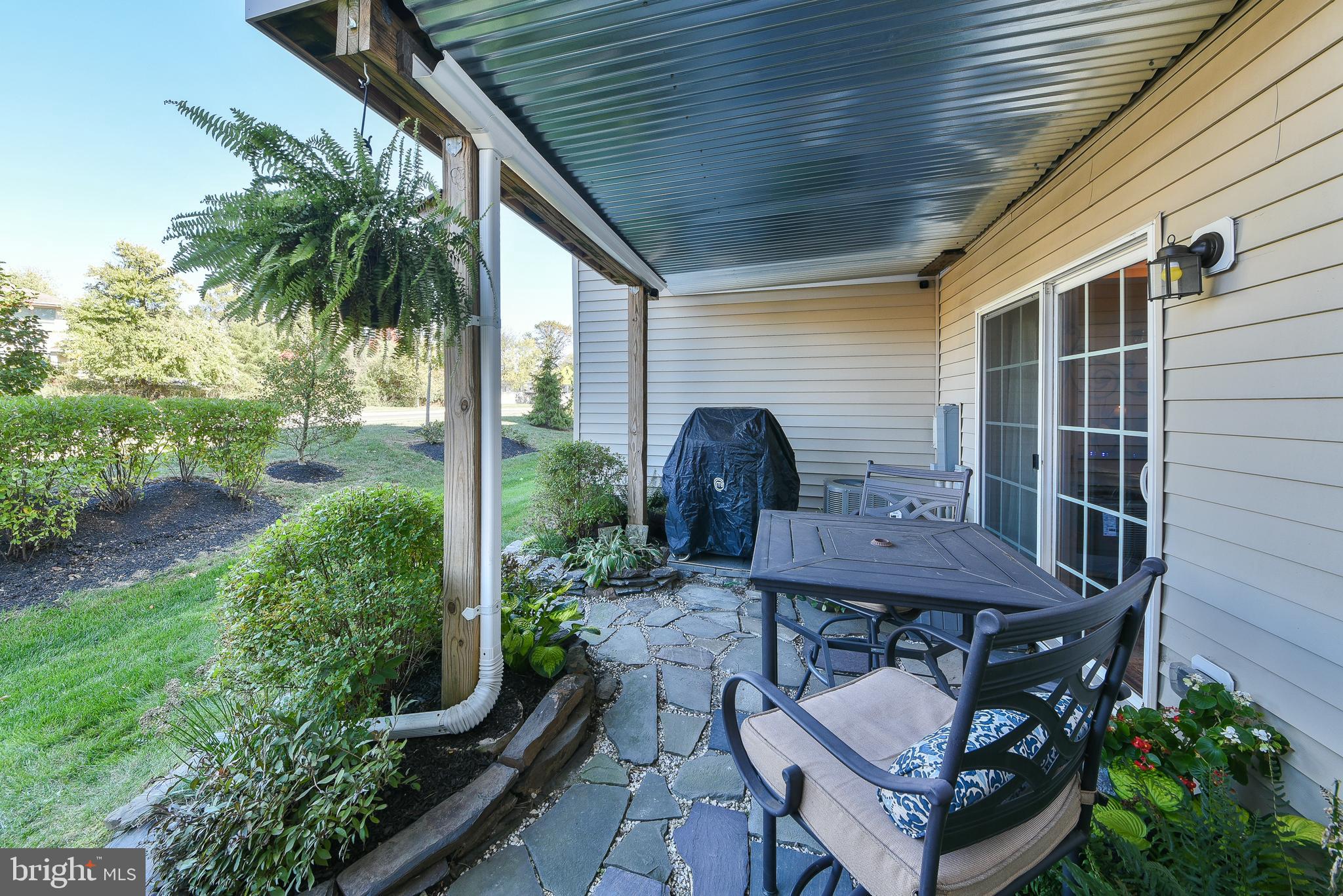 HIGH GROVE - Residential