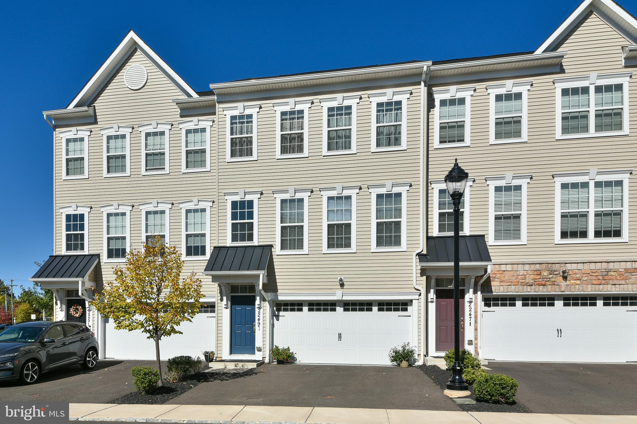 HIGH GROVE - Residential