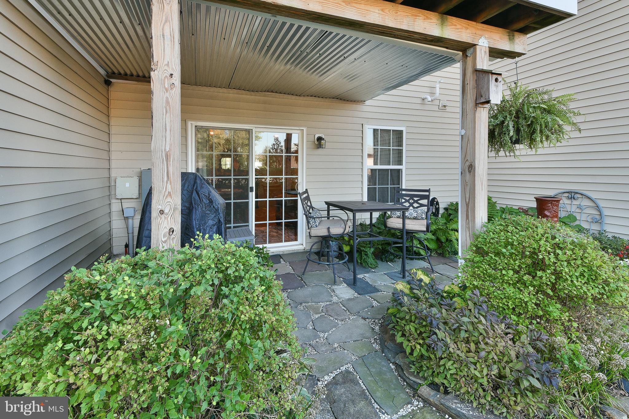 HIGH GROVE - Residential