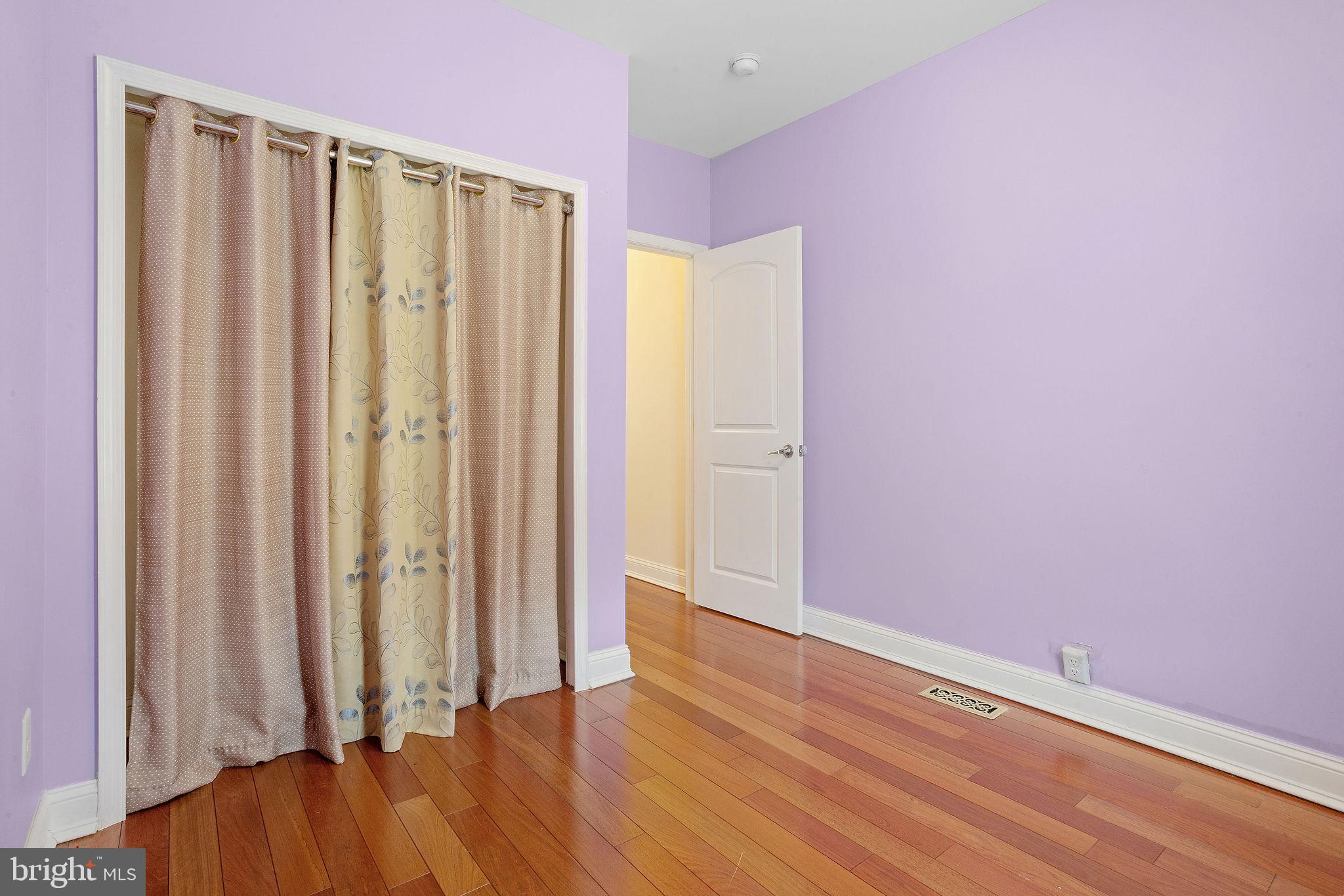 LOWER MOYAMENSING - Residential