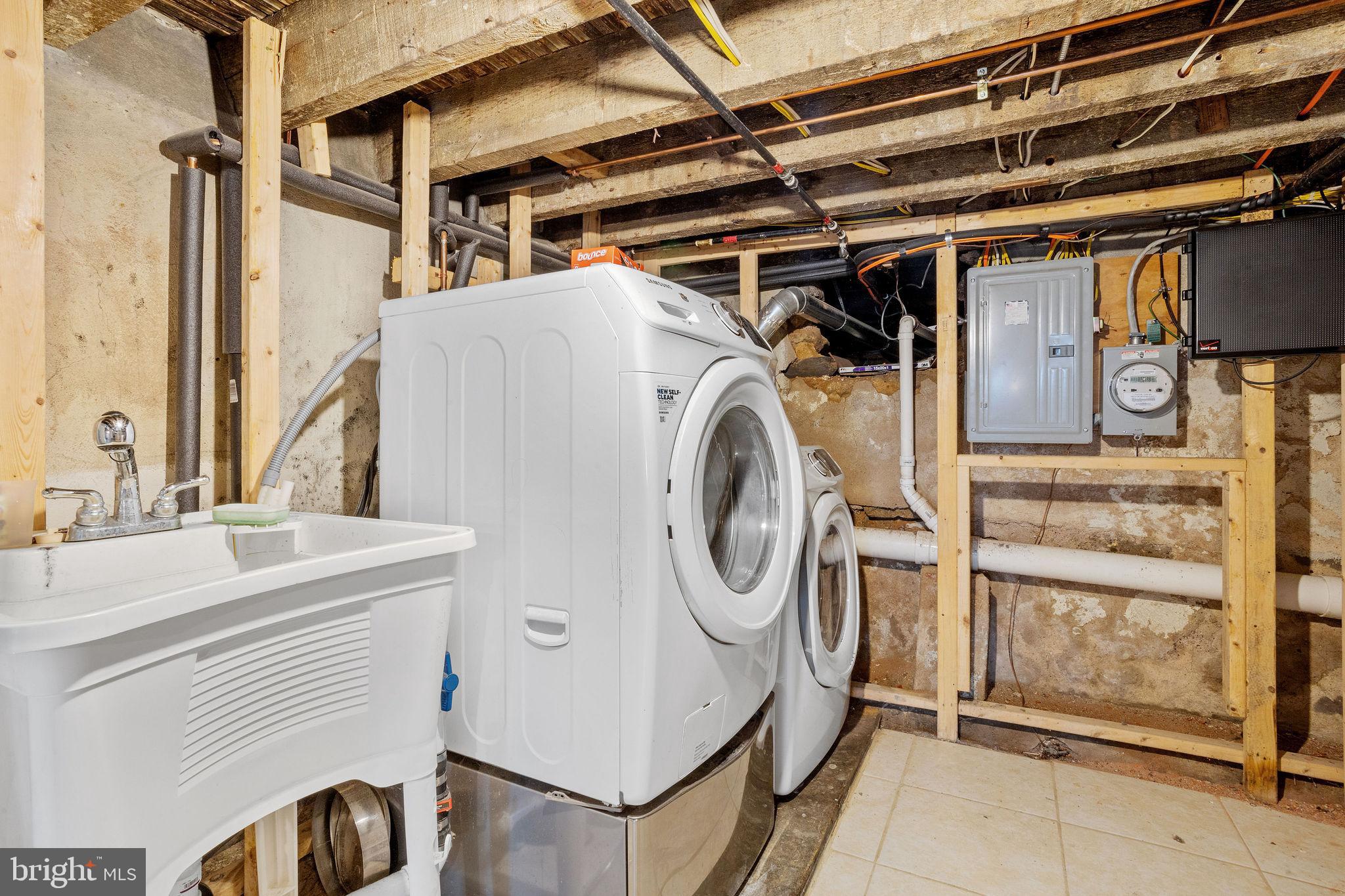 LOWER MOYAMENSING - Residential