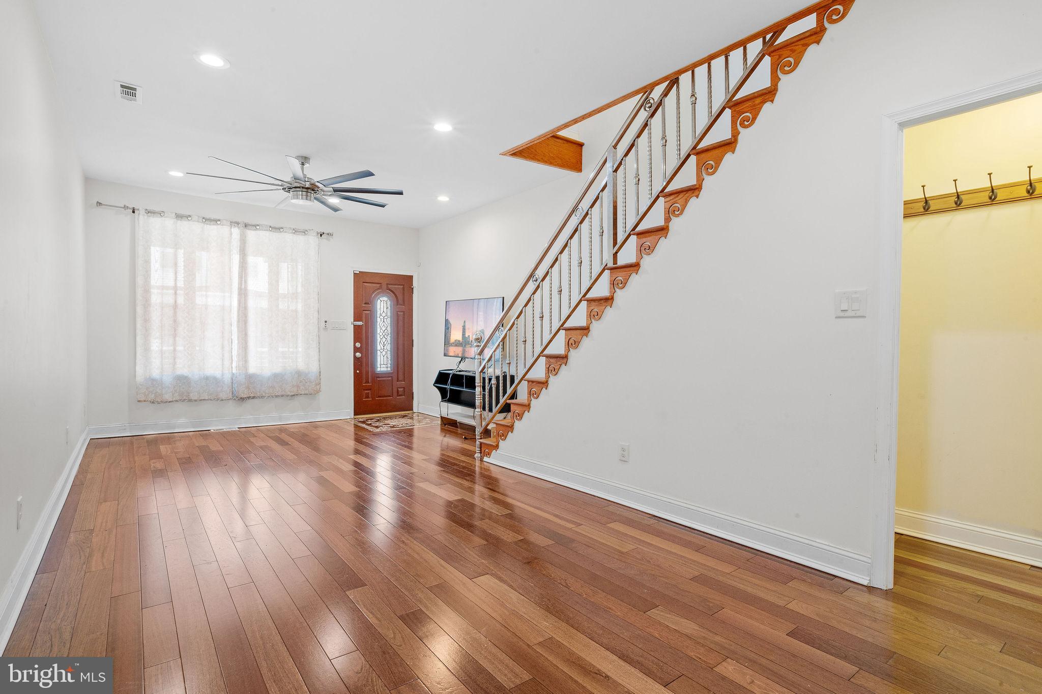 LOWER MOYAMENSING - Residential