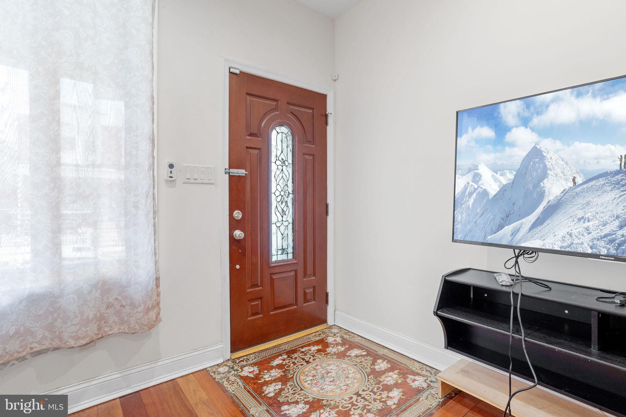 LOWER MOYAMENSING - Residential