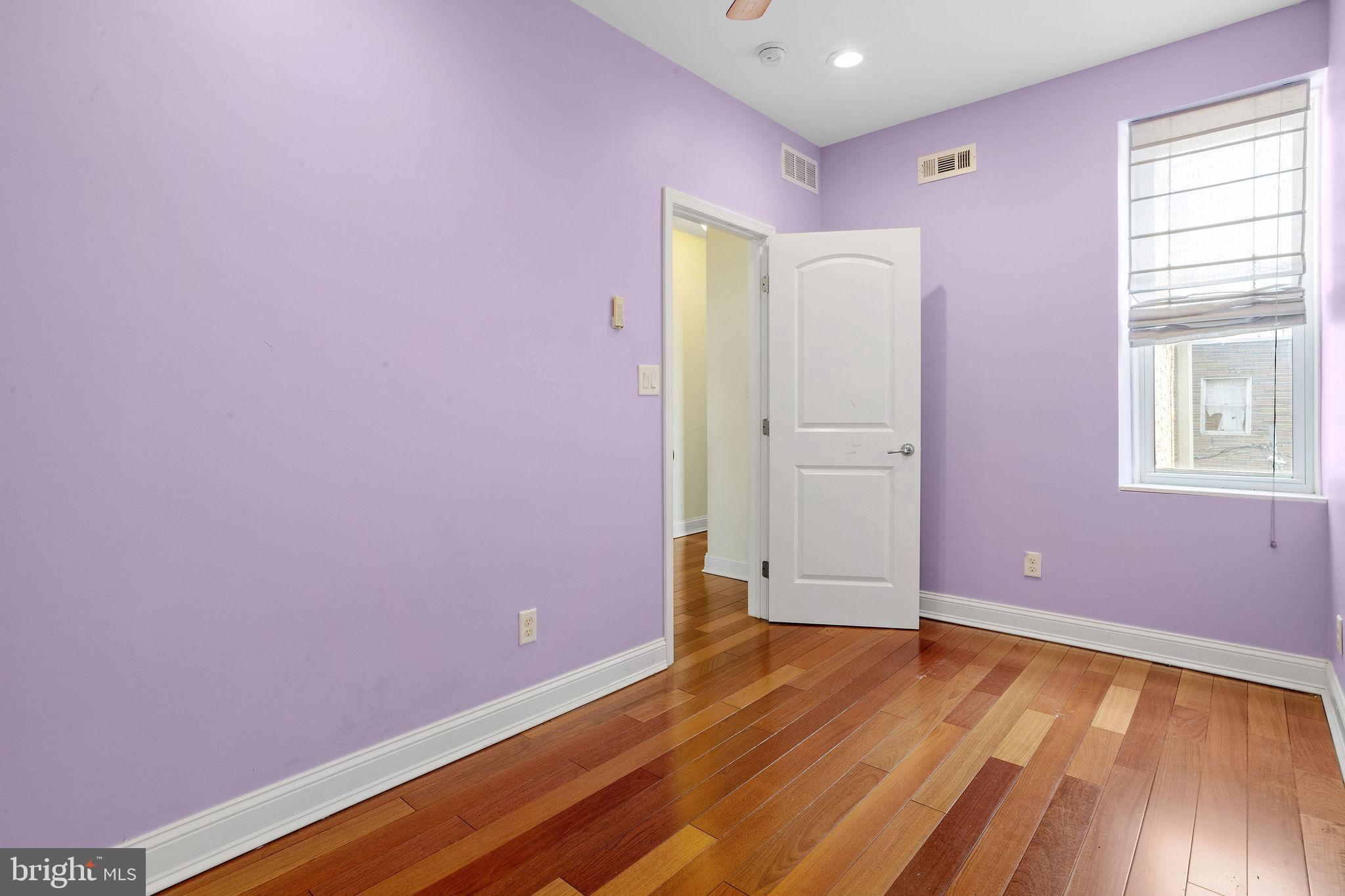 LOWER MOYAMENSING - Residential