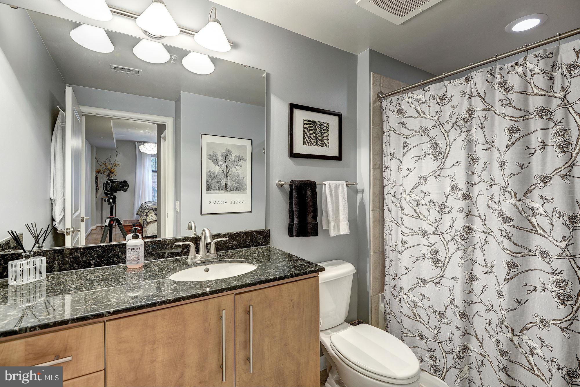 CLARENDON - Residential