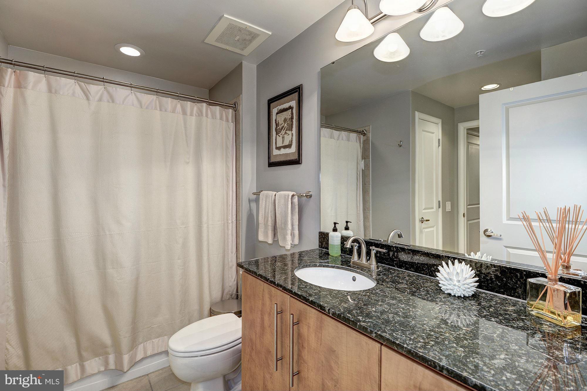 CLARENDON - Residential