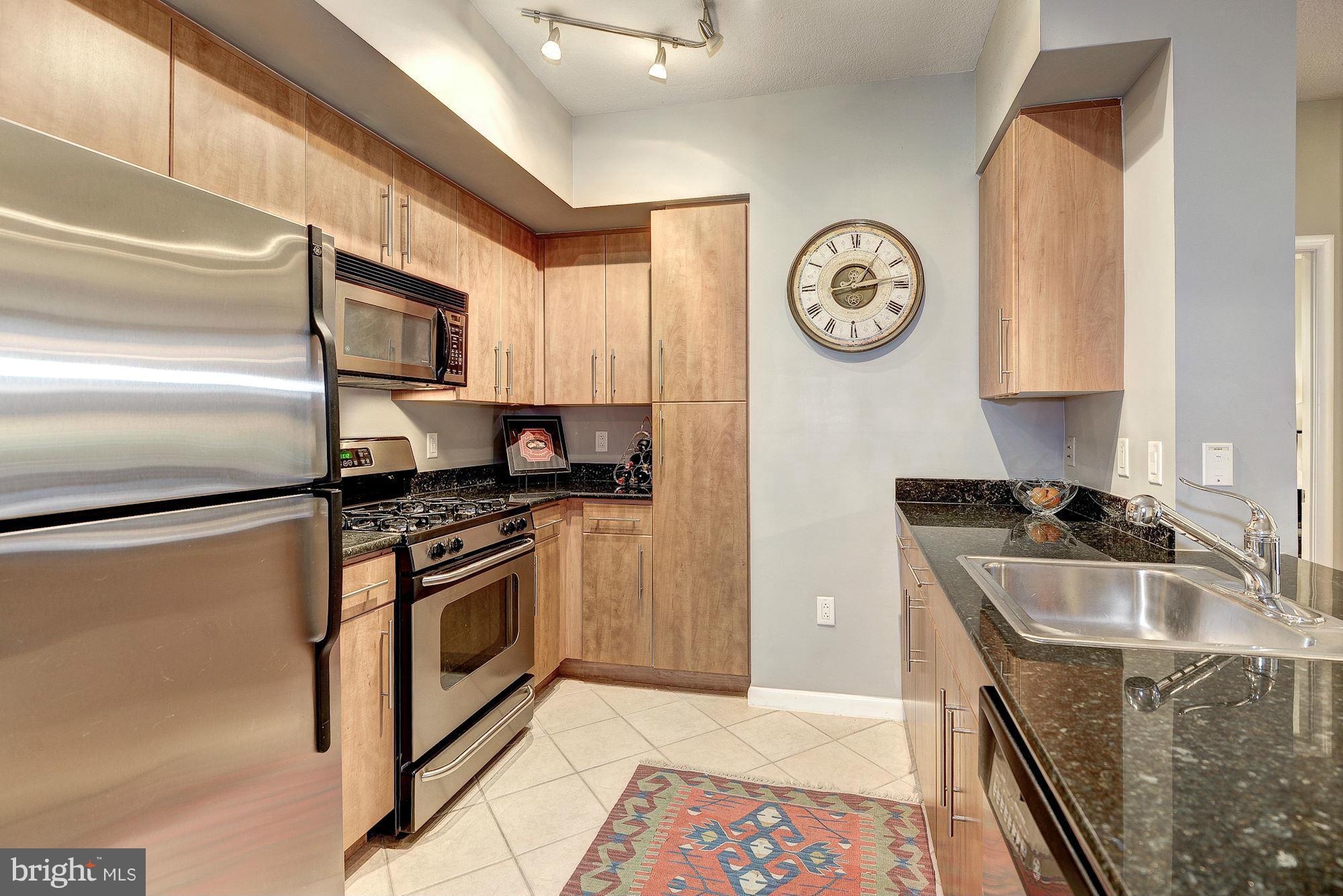 CLARENDON - Residential