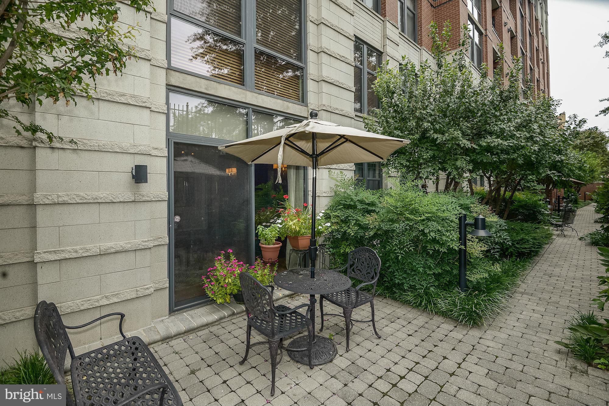 CLARENDON - Residential