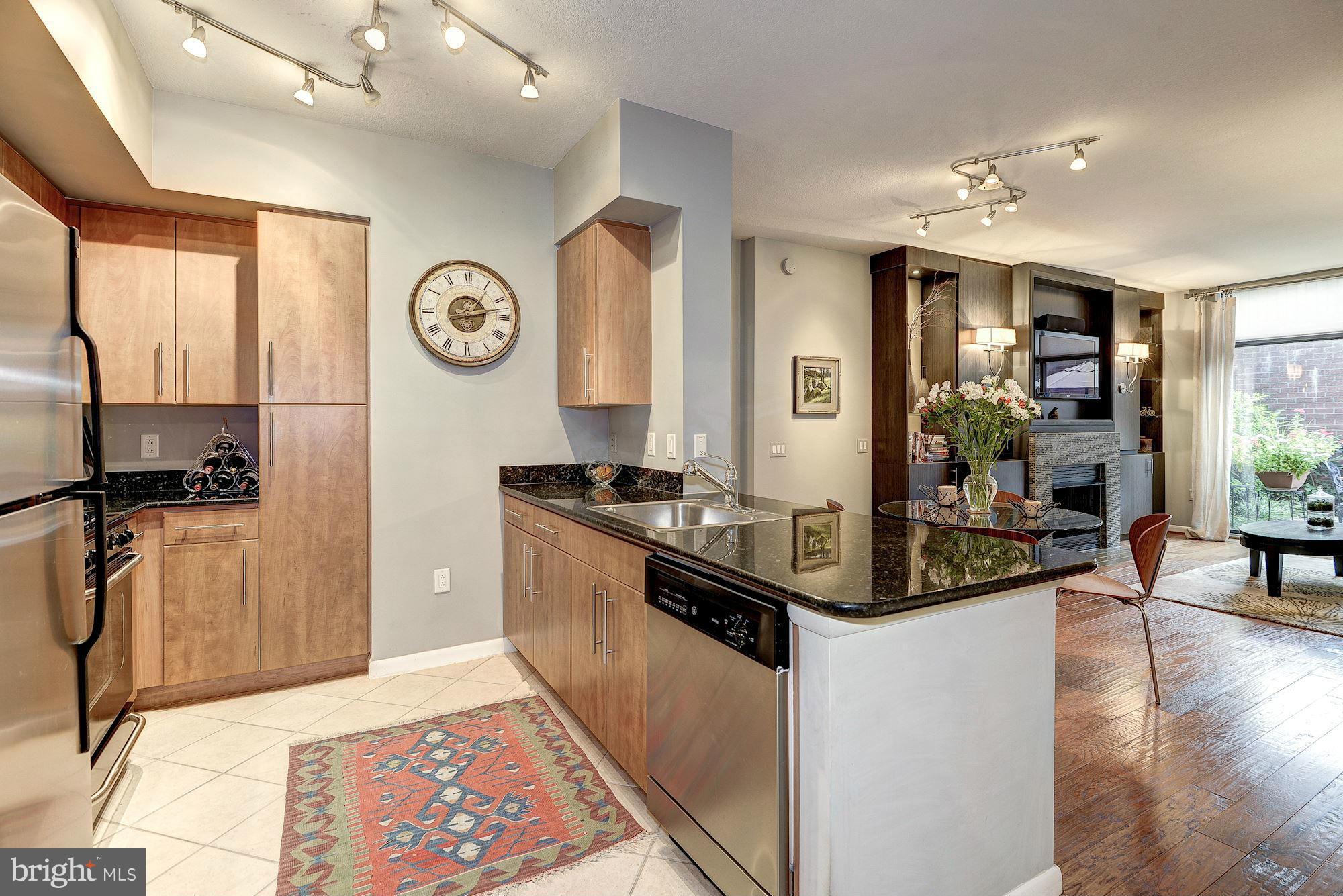 CLARENDON - Residential