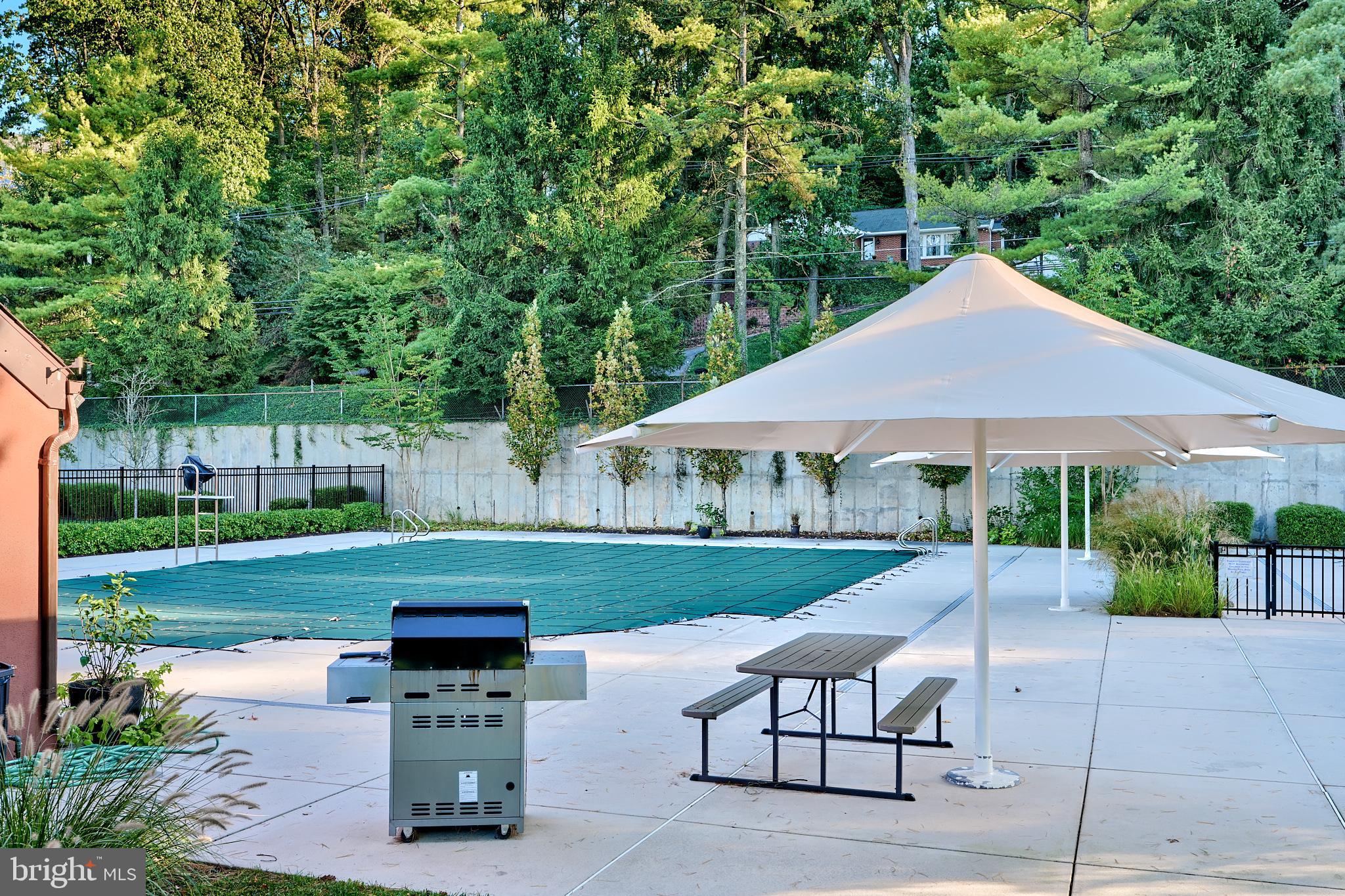 RUXTON CROSSING TOWNHSE - Residential