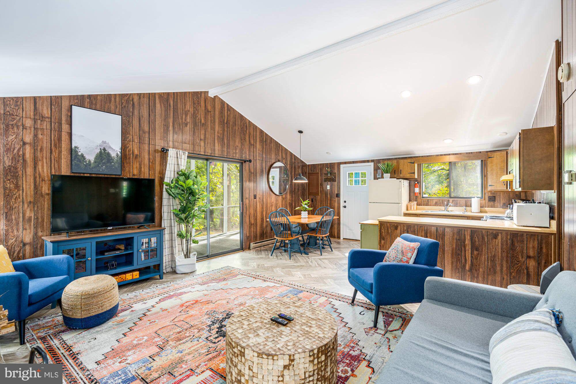 SLEEPY HOLLOW - Residential