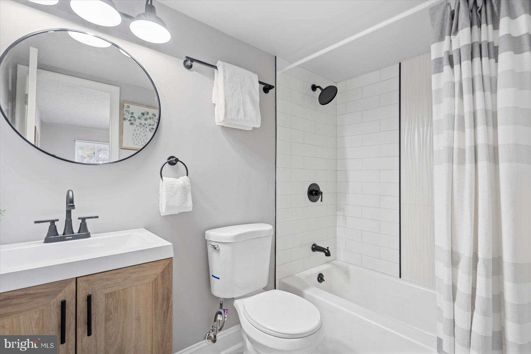 ROCKLAND RUN - Residential Lease