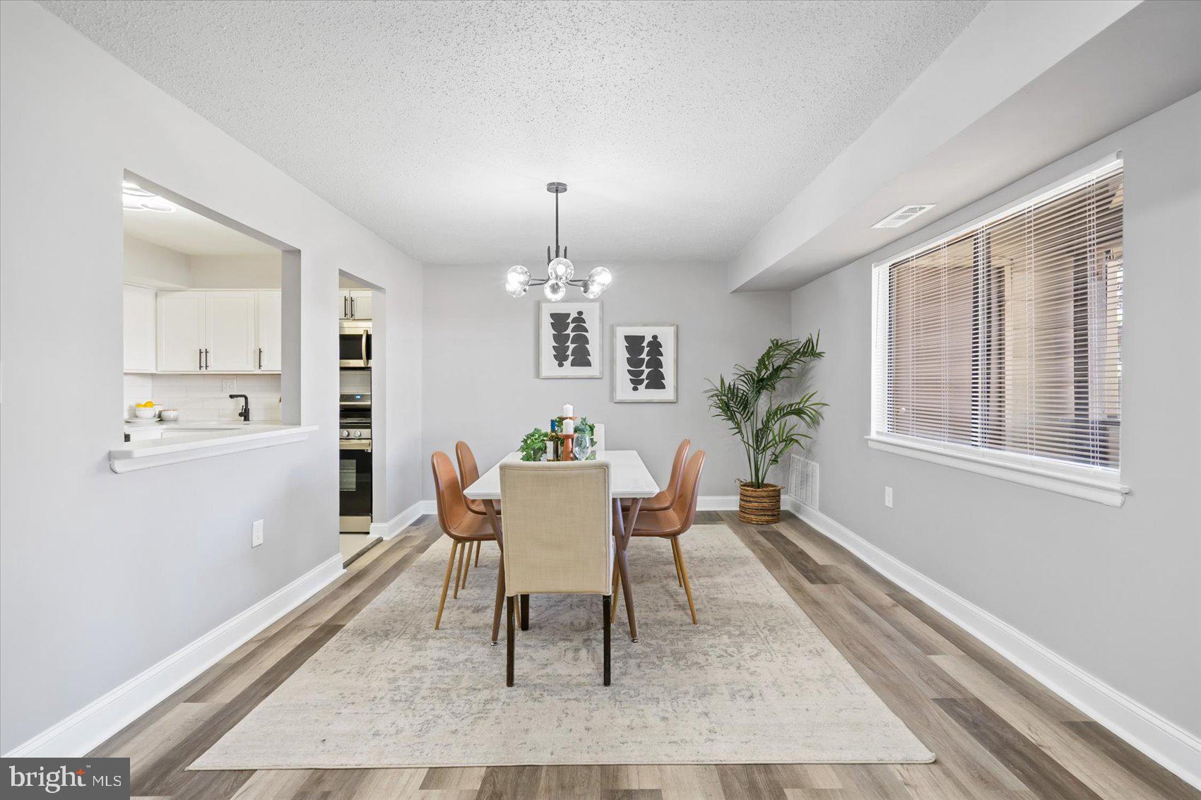 ROCKLAND RUN - Residential Lease